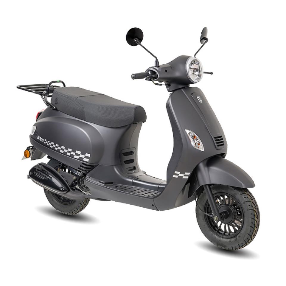 BTC Riva 1 EFI Euro5 Mat Zwart 