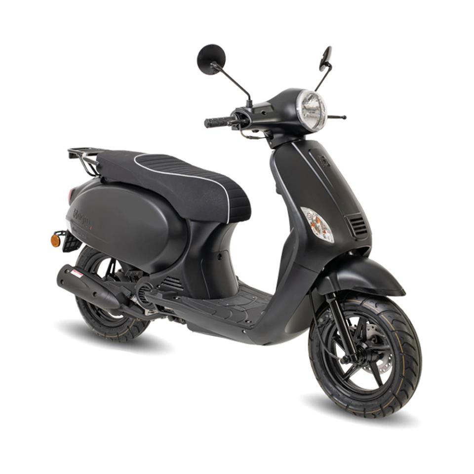 AGM VX50 Plus EFI Mat zwart 