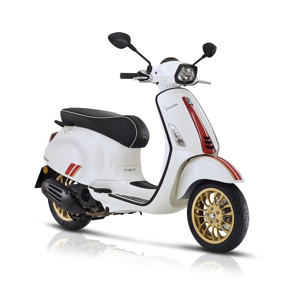 Vespa Sprint Racing Sixties Euro 5 wit / rood 