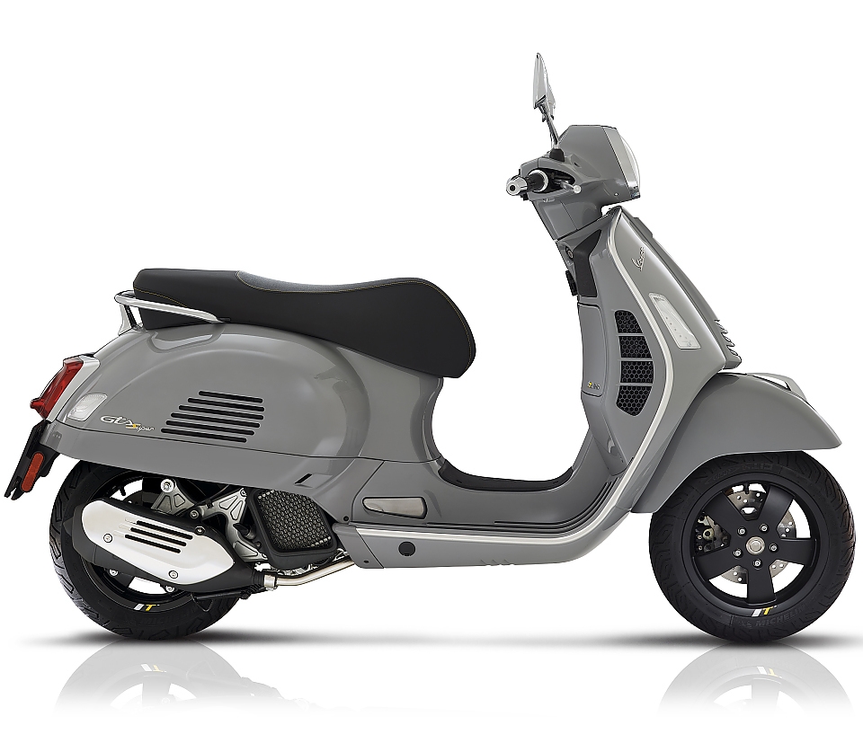 Vespa GTS 125 Super Tech Euro 5 Nardo Grey 