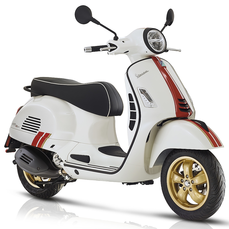 Vespa GTS 125 Racing Sixties Euro 5 Wit / Rood 